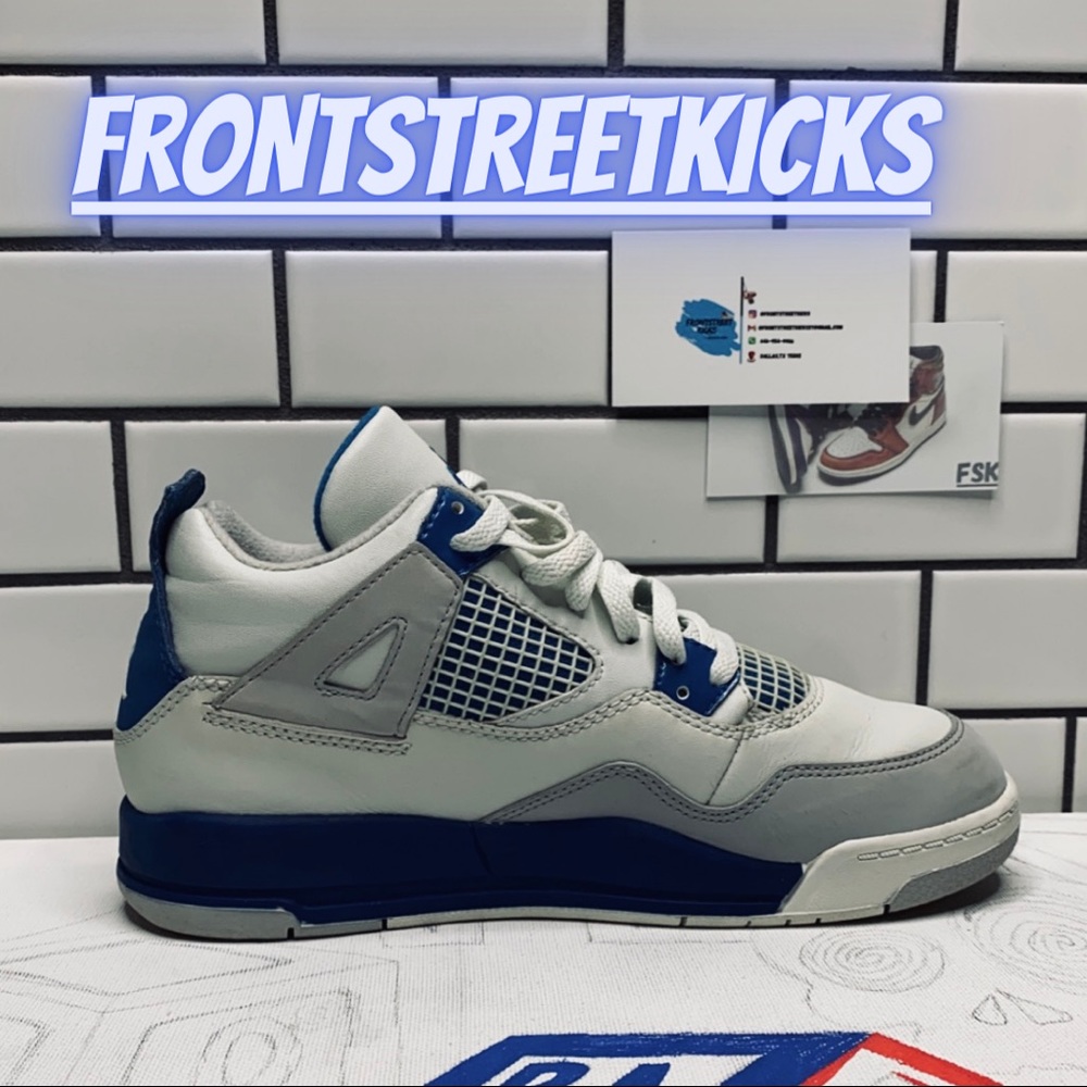 Jordan 4’s “Military Blue”